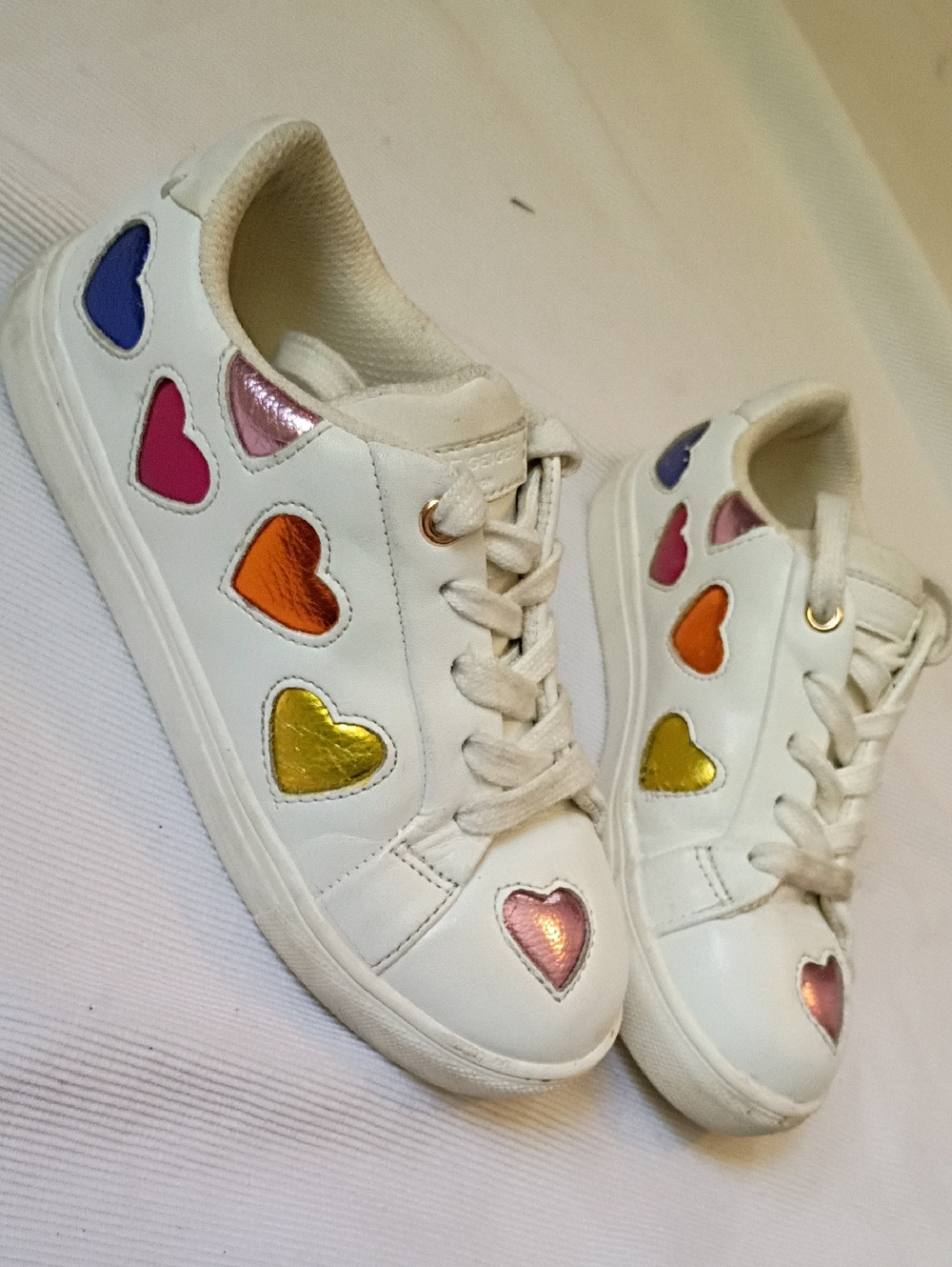 Kurt Geiger London Lane Low Heart Sneaker